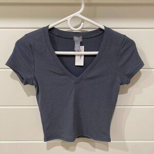 Tilly’s Navy V-Neck Rib Women’s Top